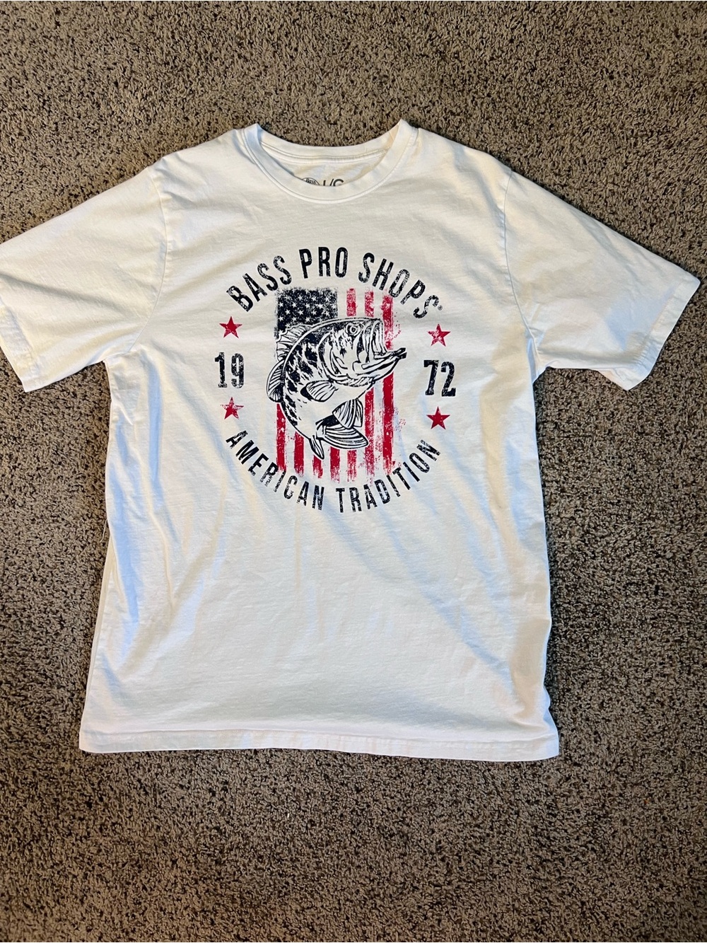 Brand New Bass Pro Shops White Graphic Tee